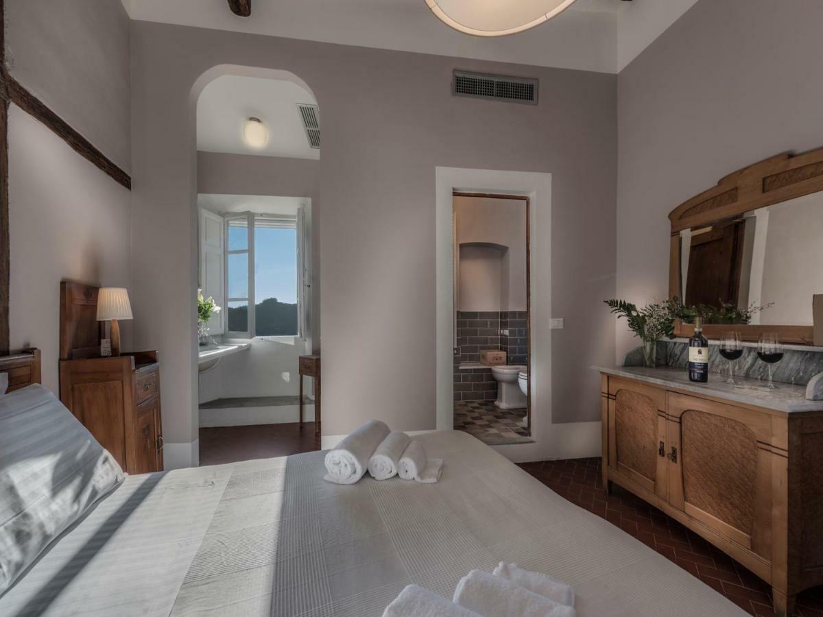 Tenuta Di Capezzana Bed & Breakfast Seano Eksteriør bilde