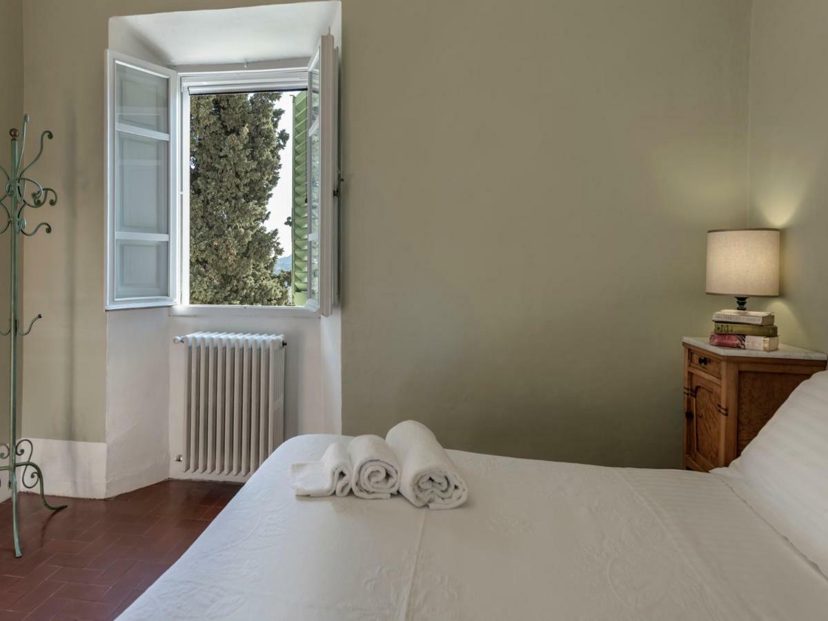 Tenuta Di Capezzana Bed & Breakfast Seano Eksteriør bilde